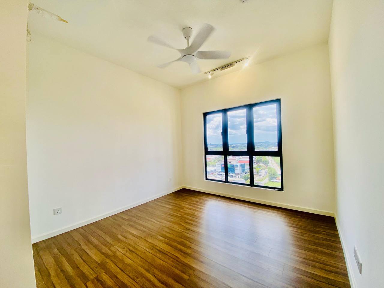 Freehold 3r2b Residency Aurora Subang Jaya - photo 13