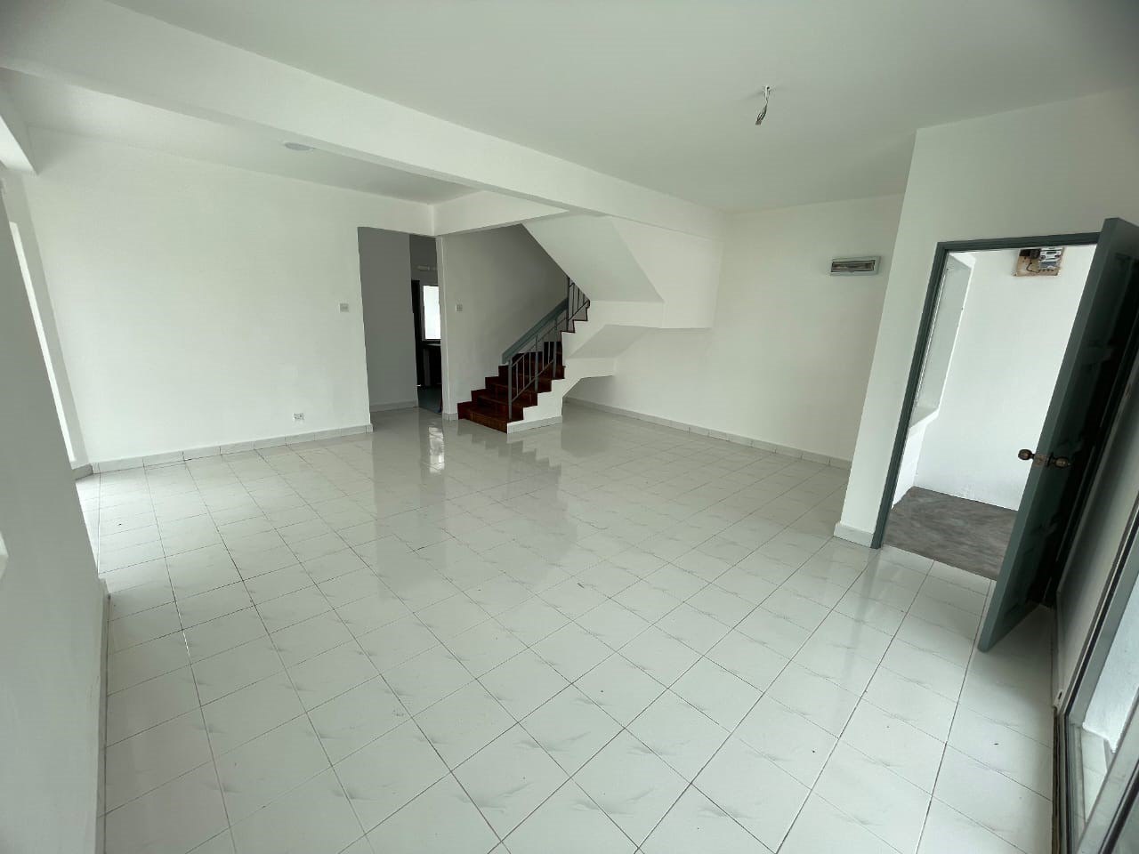 End Lot Double Storey Bandar Serti Ehsan Banting - photo 8