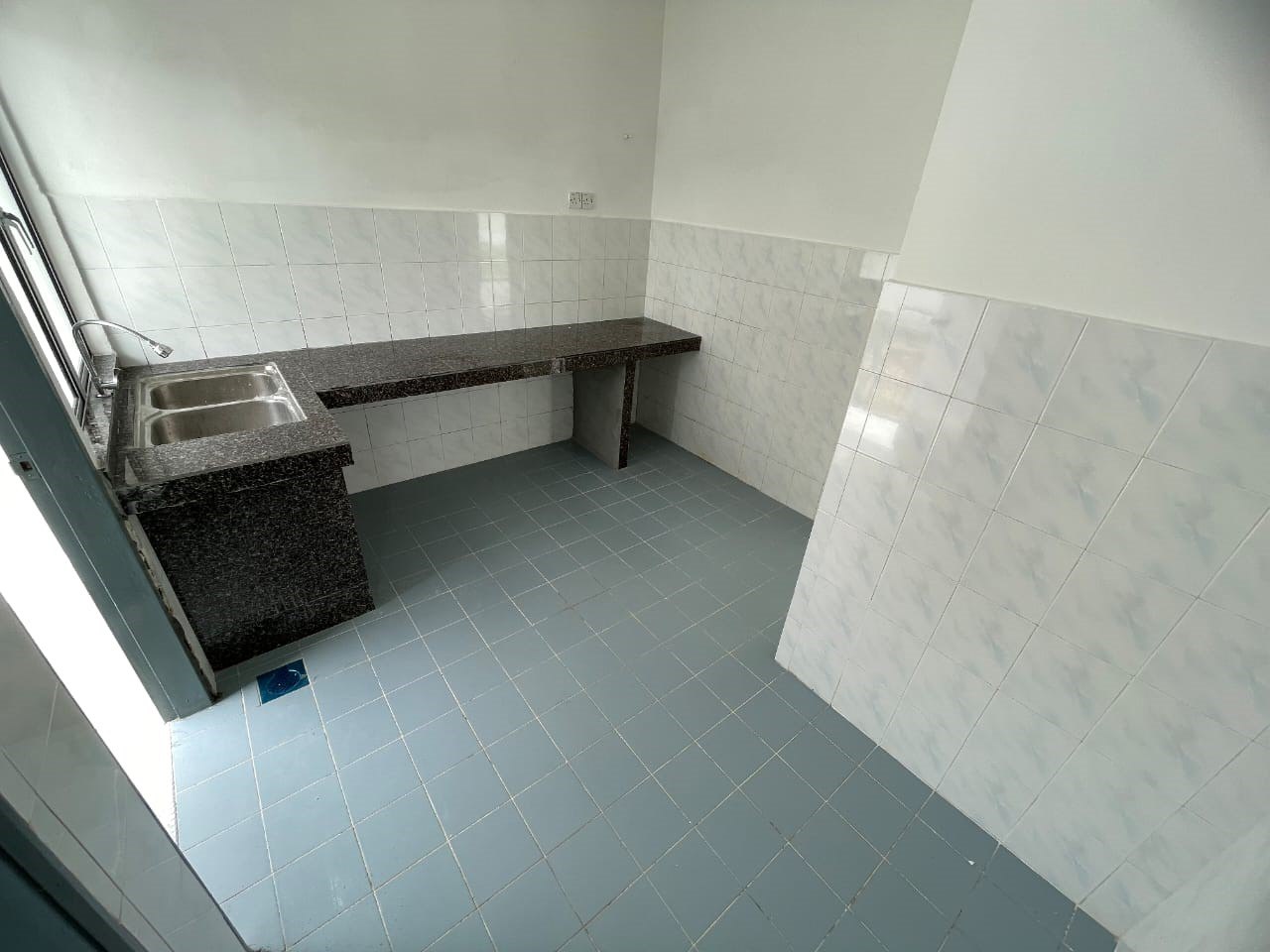 End Lot Double Storey Bandar Serti Ehsan Banting - photo 11