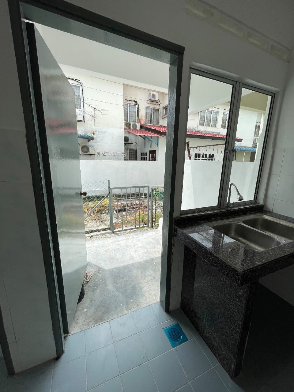 End Lot Double Storey Bandar Serti Ehsan Banting - photo 13