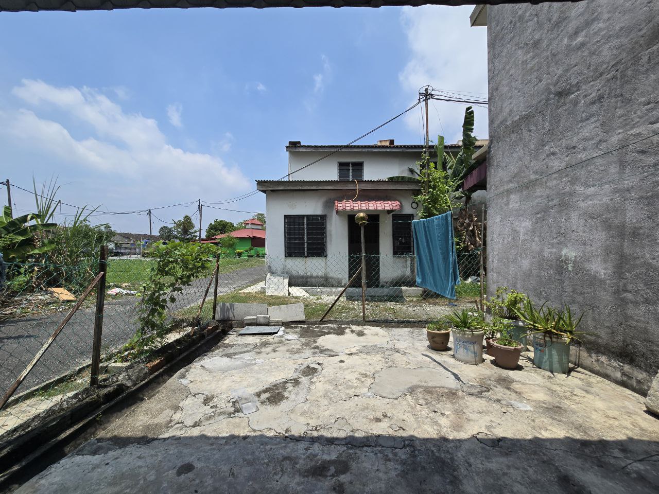 End Lot Double Storey at Jln Hamzah Alang Kapar - photo 8