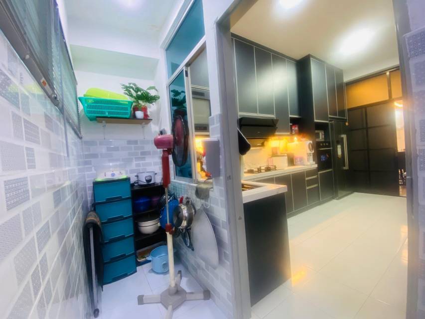 Renovated Single Storey Jln Balam Tmn Bentara Tpg - photo 9