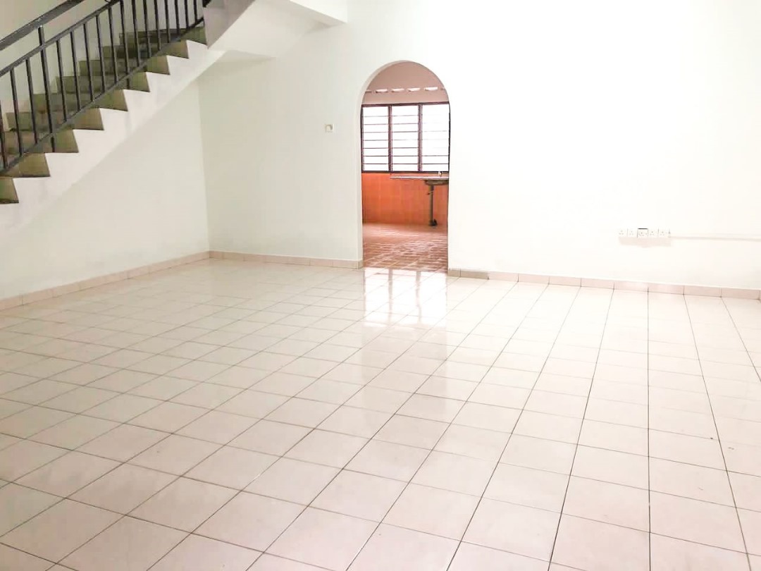 Refurbished 2 Storey Taman Telok, Telok Panglima - photo 4
