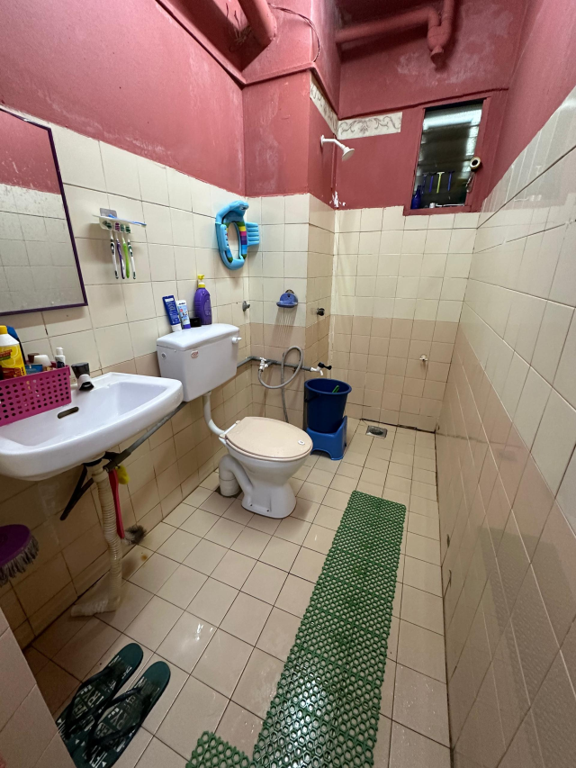 Groundfloor Renovated Pangsapuri Bukit Kuda Klang - photo 11