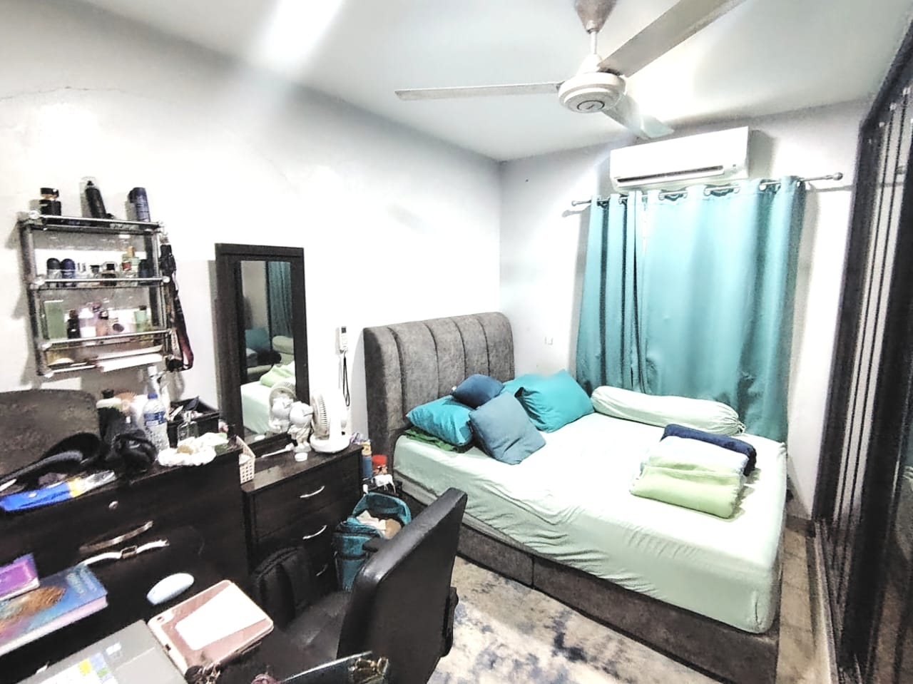 Corner Lot Double Storey Seksyen 18 Shah Alam - photo 8