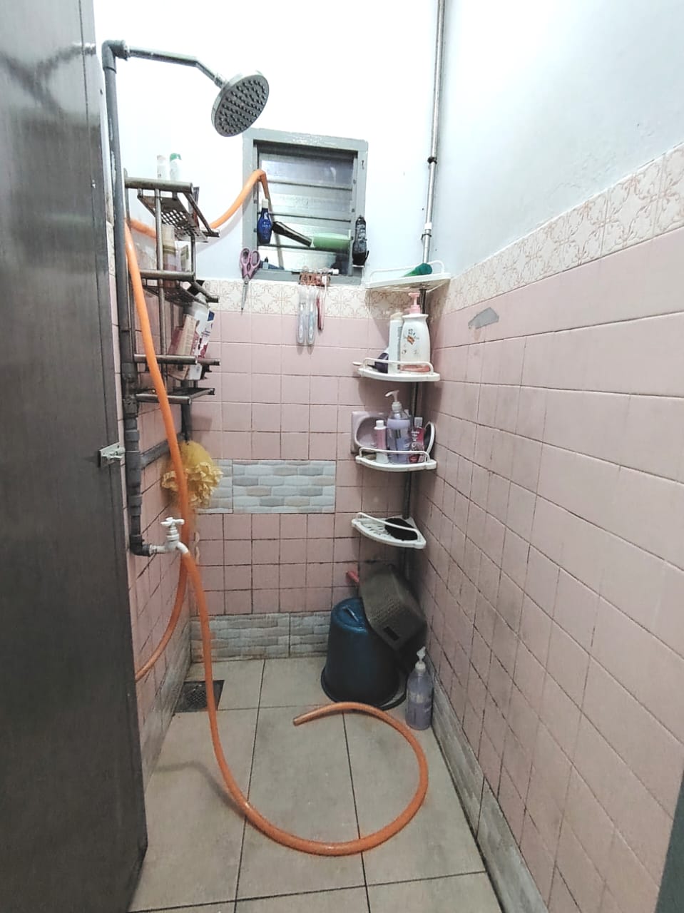 Corner Lot Double Storey Seksyen 18 Shah Alam - photo 12