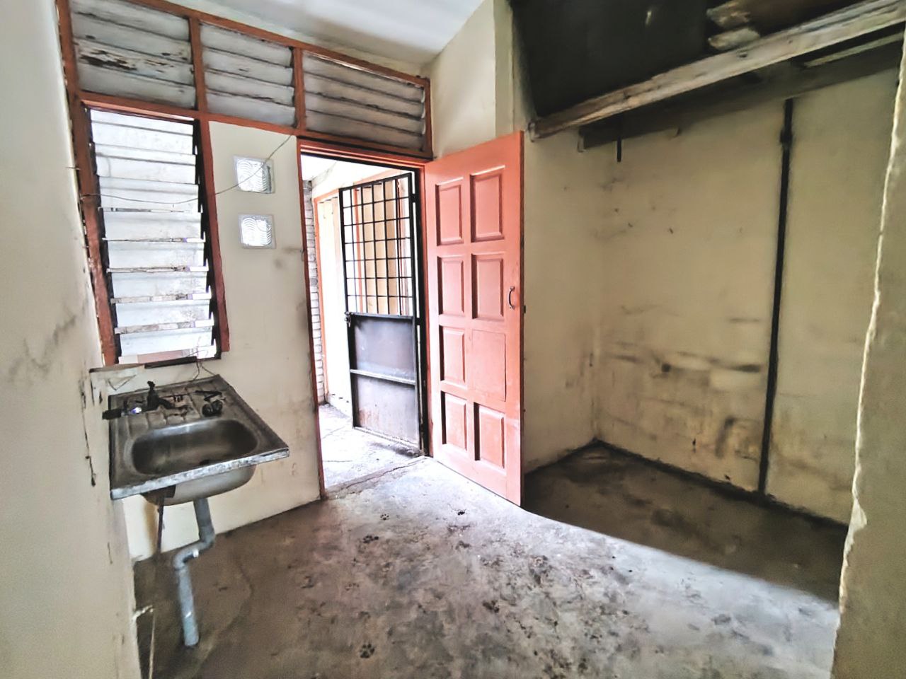 Freehold Double Storey Bandar Mahkota Banting - photo 11