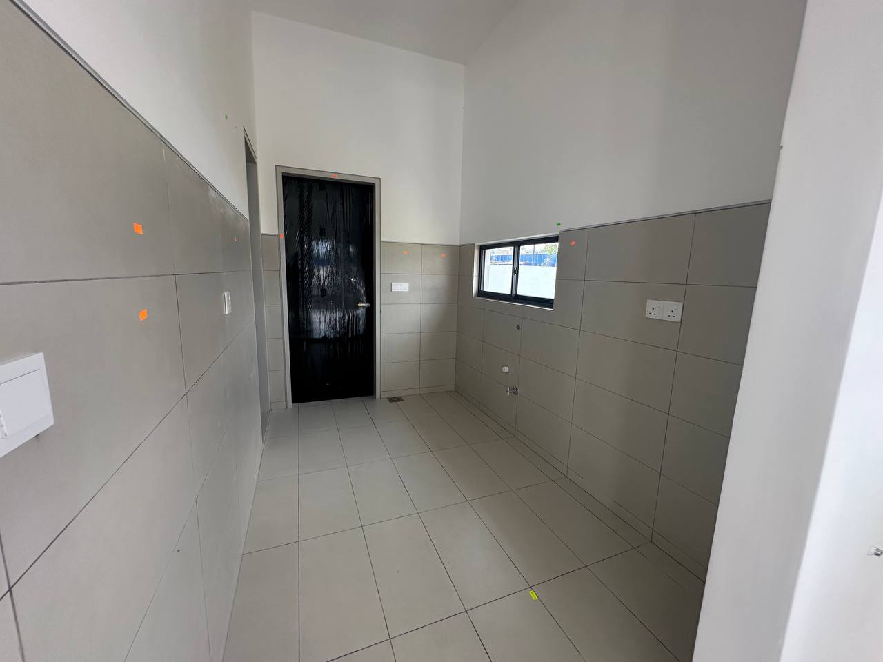 End Lot Spacious Land Double Storey Serene Height - photo 12