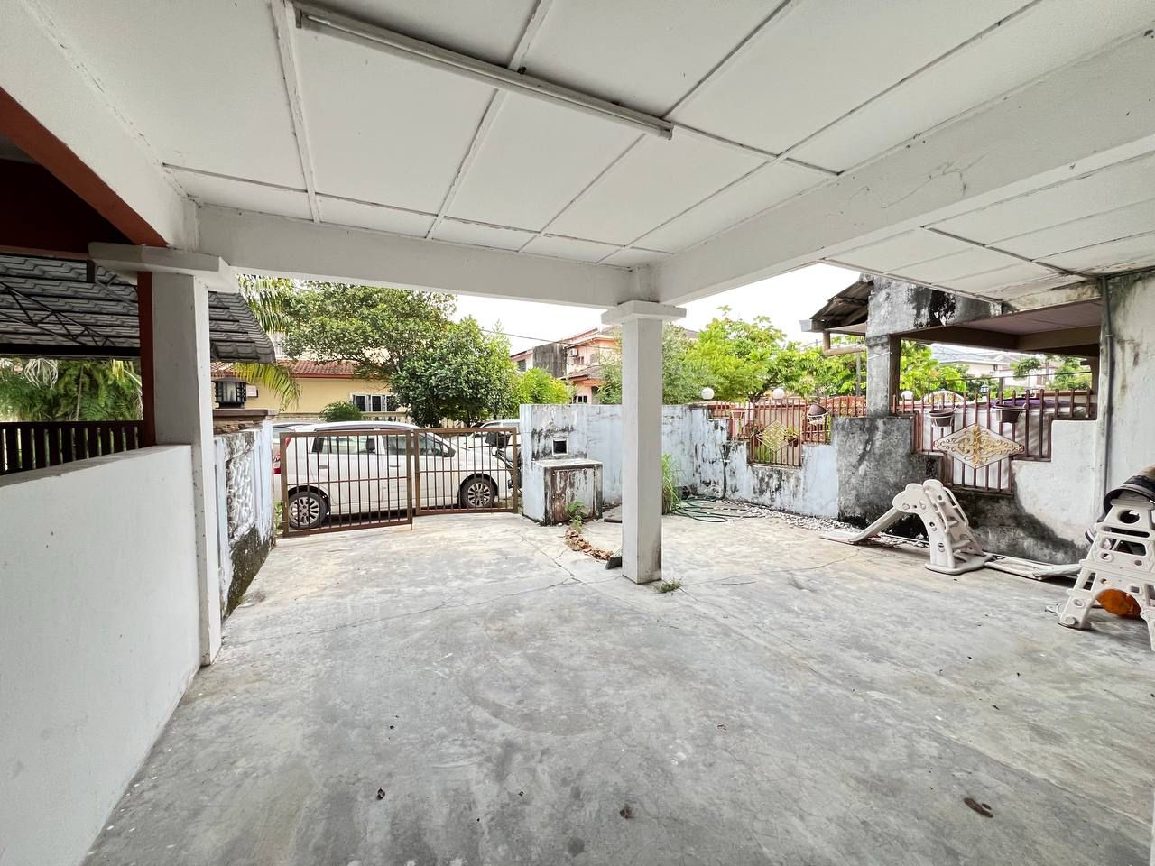 Double Storey Terrace at Bandar Baru Kundang - photo 3