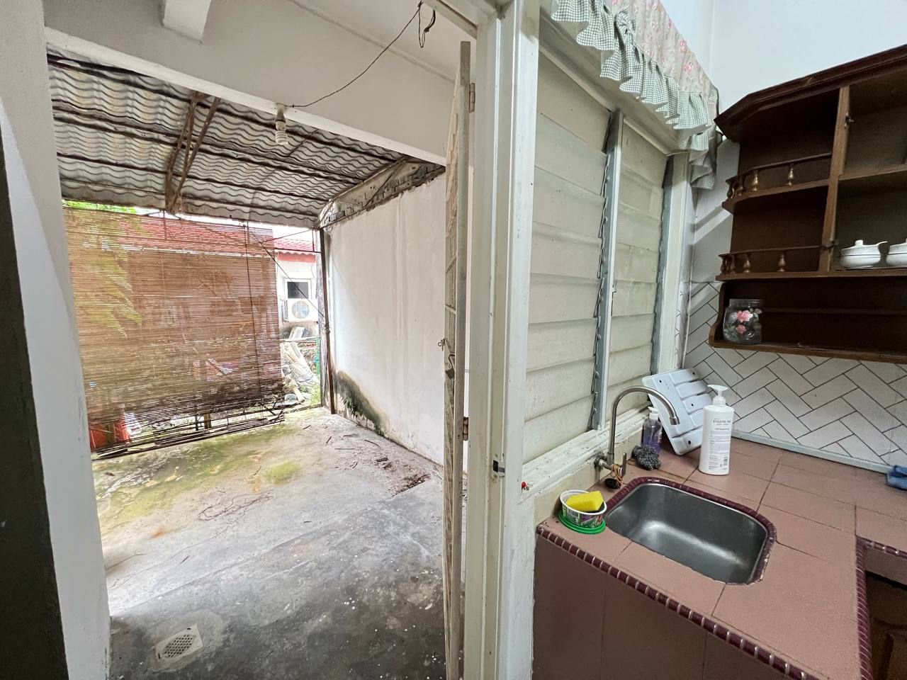 Double Storey Terrace at Bandar Baru Kundang - photo 10