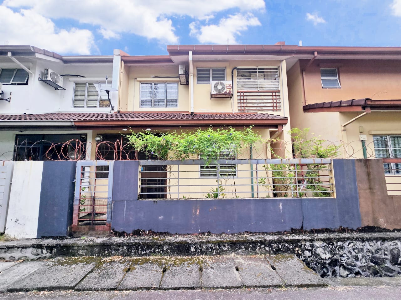 Facing Open 2 Storey Putra Bistari Subang Jaya - photo 3
