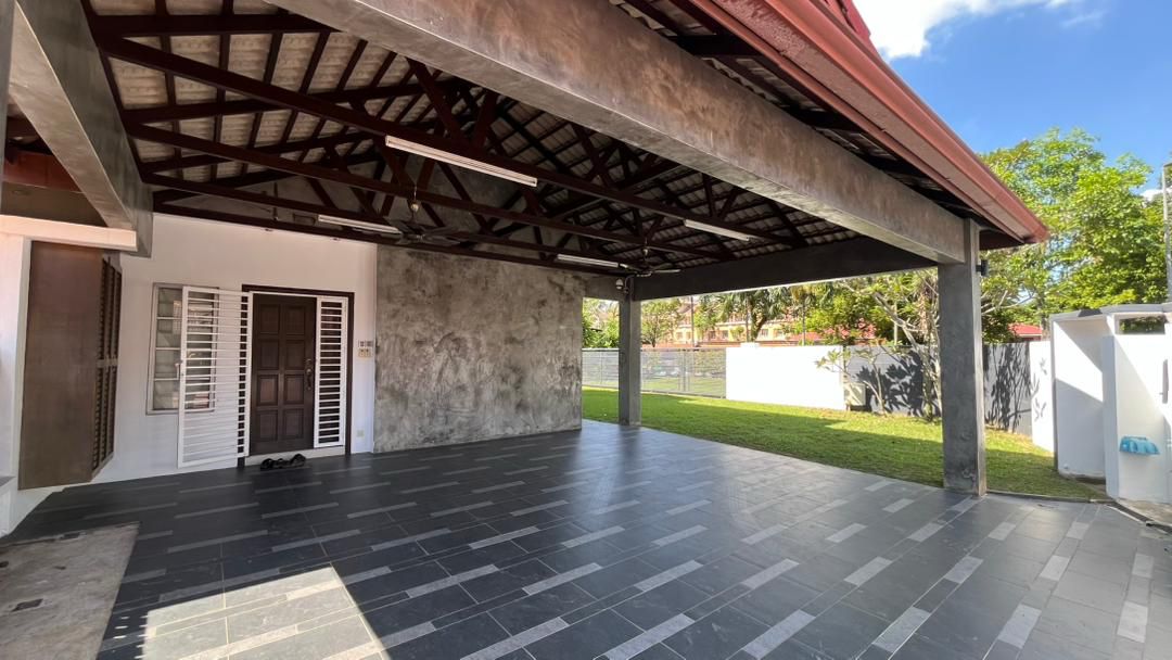 Corner Lot Spacious Land 2 Storey Bukit Jelutong - photo 4