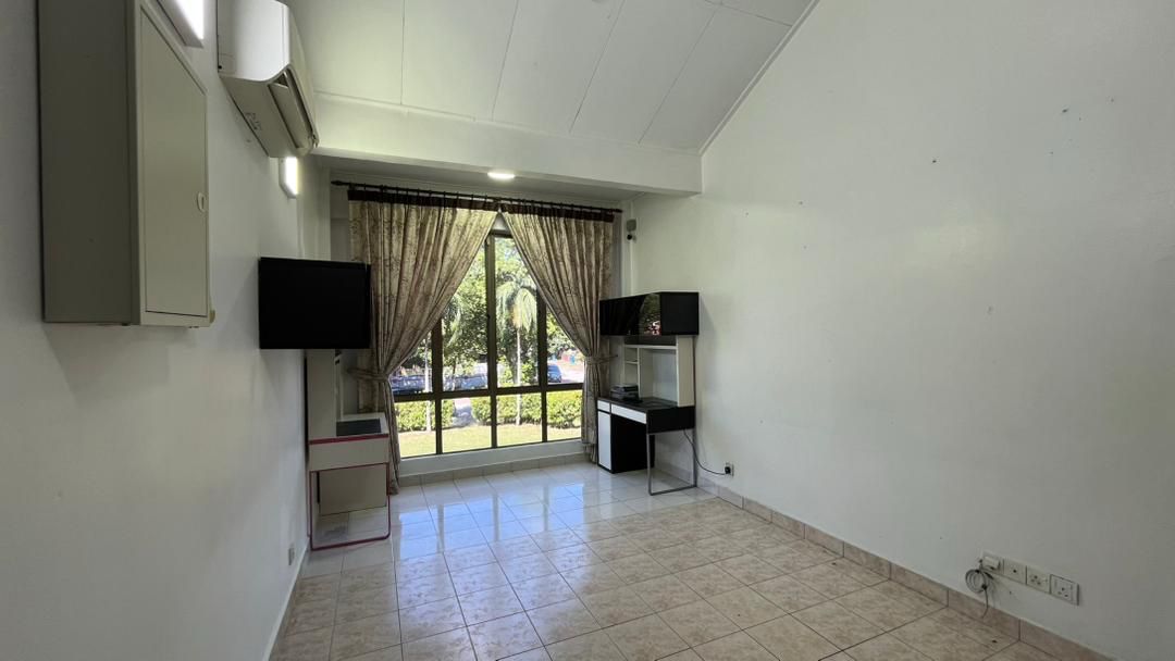 Corner Lot Spacious Land 2 Storey Bukit Jelutong - photo 12