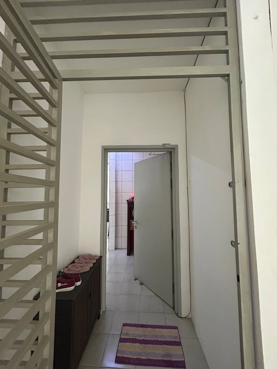 Partly Furnished Pangsapuri Desamas, Tower 2 Tmn D - photo 2