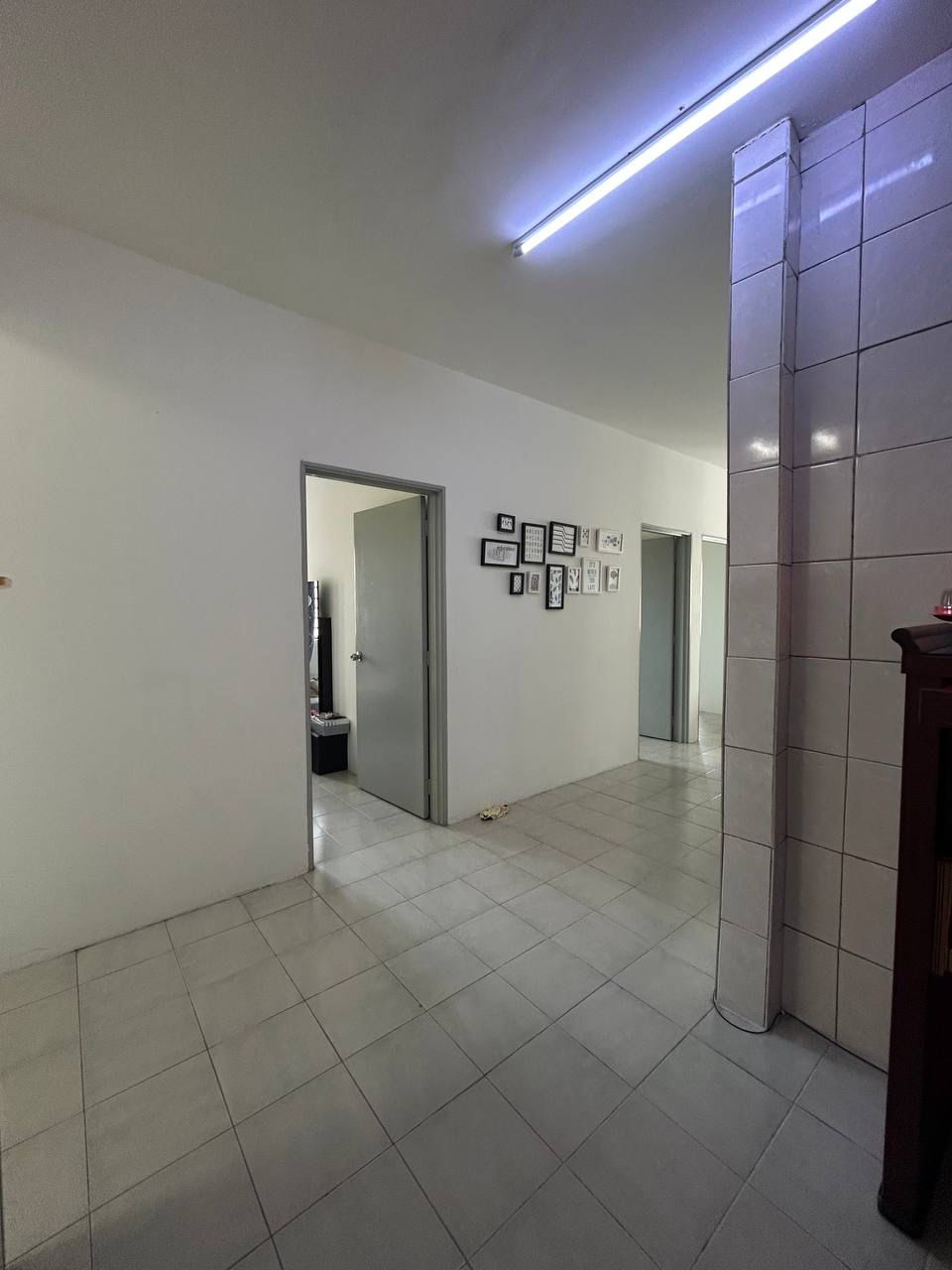 Partly Furnished Pangsapuri Desamas, Tower 2 Tmn D - photo 3
