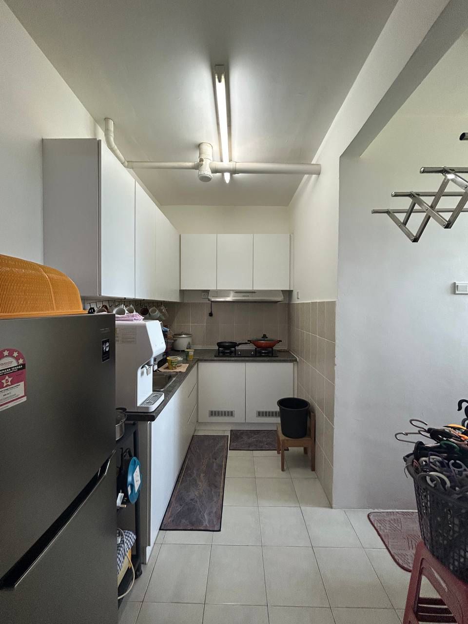 Partly Furnished Pangsapuri Desamas, Tower 2 Tmn D - photo 10