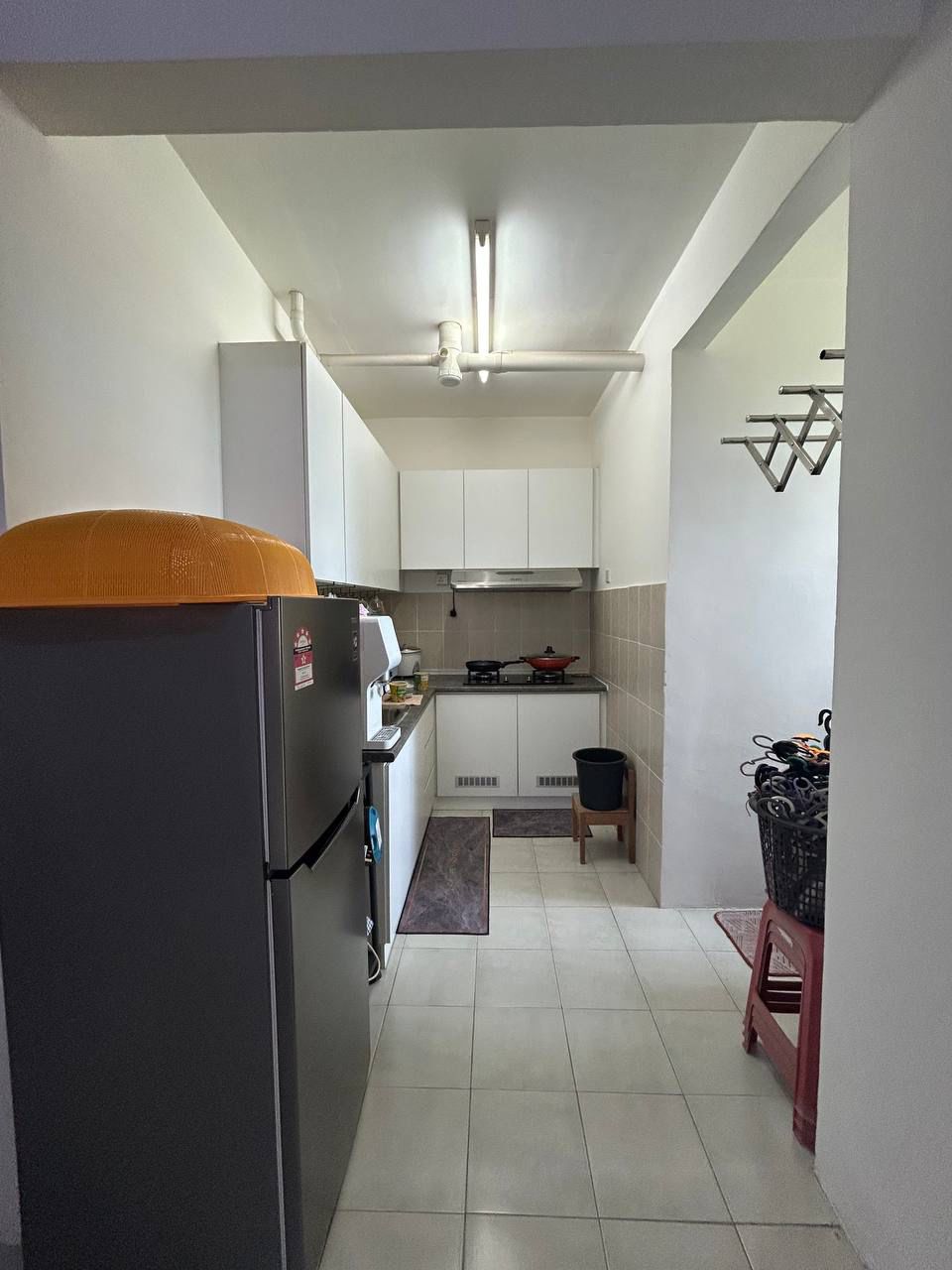 Partly Furnished Pangsapuri Desamas, Tower 2 Tmn D - photo 11