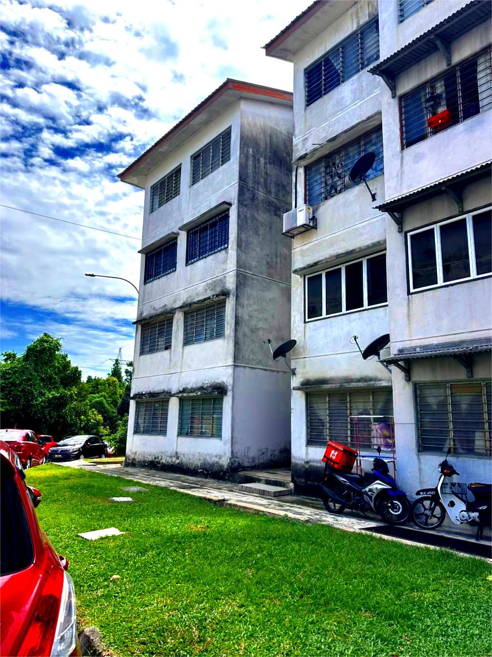 Freehold Pangsapuri Sri Cempaka, Bdr Sri Damansara - photo 2