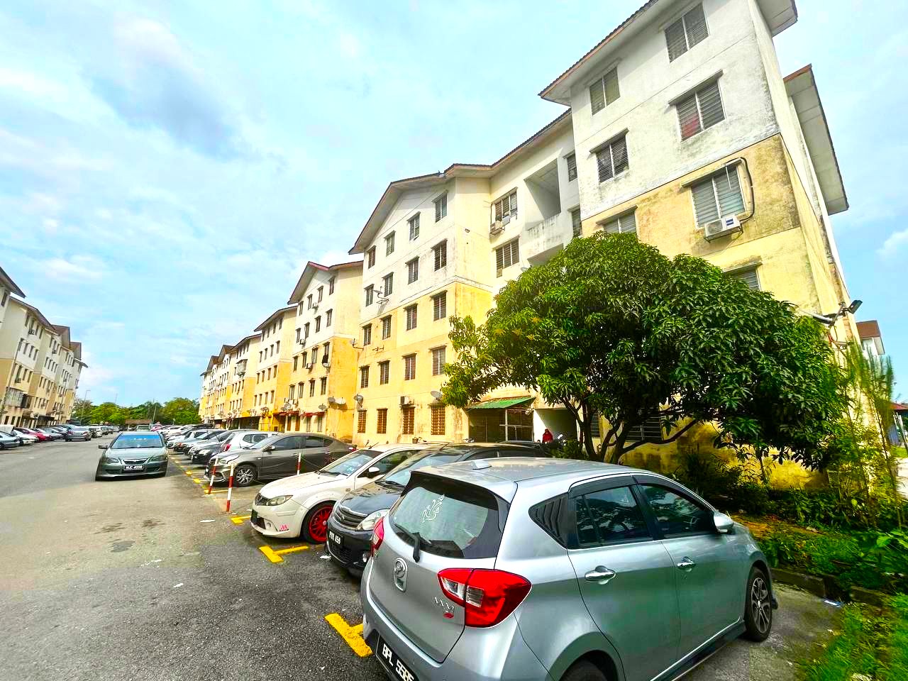 Renovated Pangsapuri Seri Ayu Bandar Putera Klang - photo 3