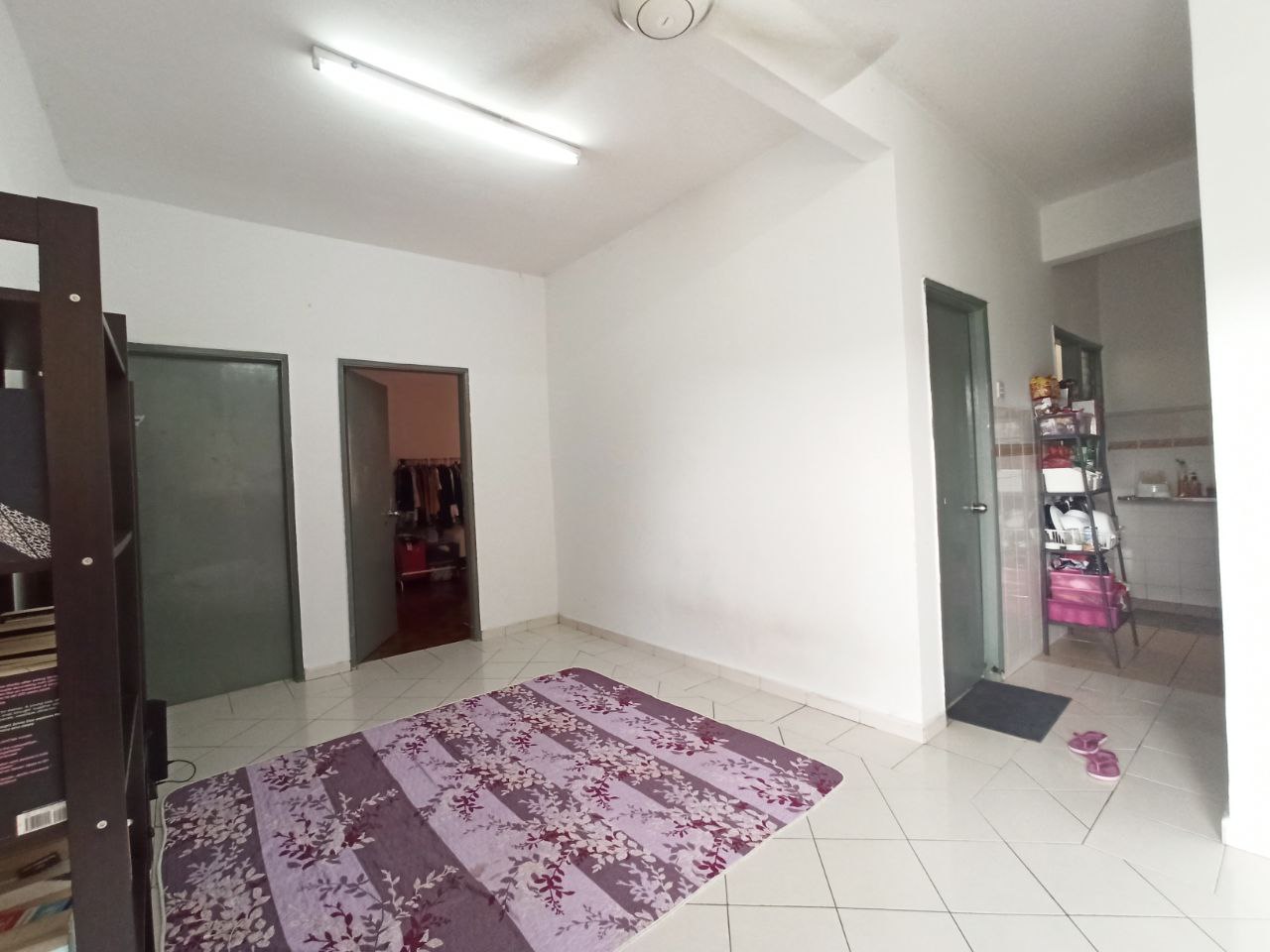 GOOD CONDITION Pangsapuri Seri Jati, Puchong - photo 2