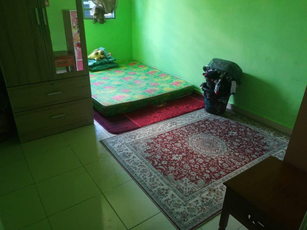Single Storey Nusari Aman 1B FREEHOLD RENOVATED - photo 7