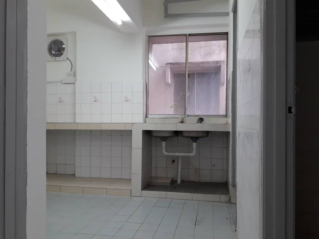 Apartment Suria Kinrara, Puchong - photo 5