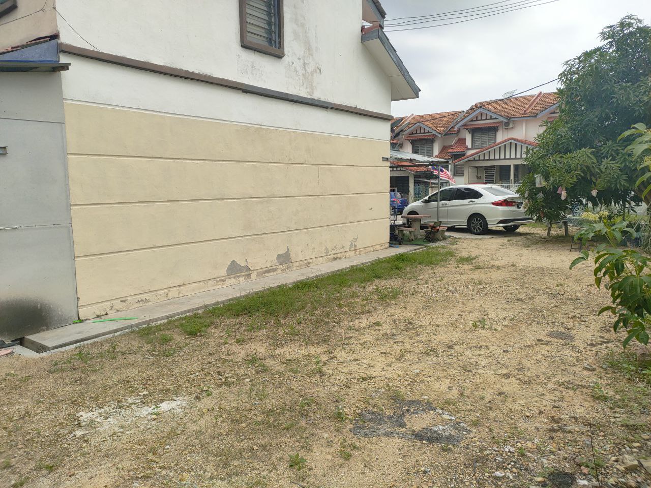 2 Storey Corner, Taman Salak Perdana untuk dijual - photo 4