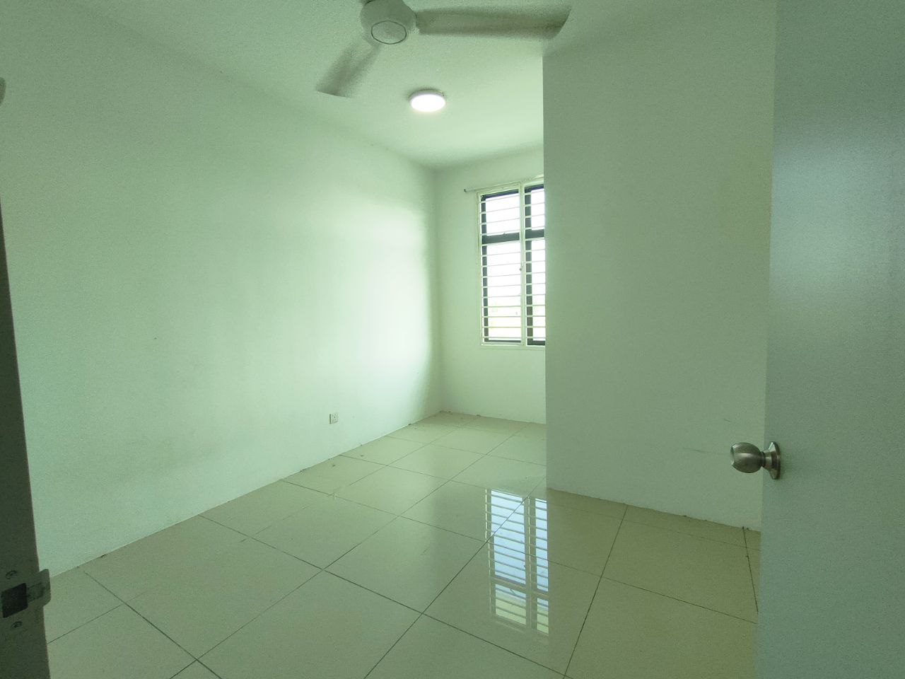 2 Storey Taman Saujana KLIA, Kota Warisan For Sale - photo 2