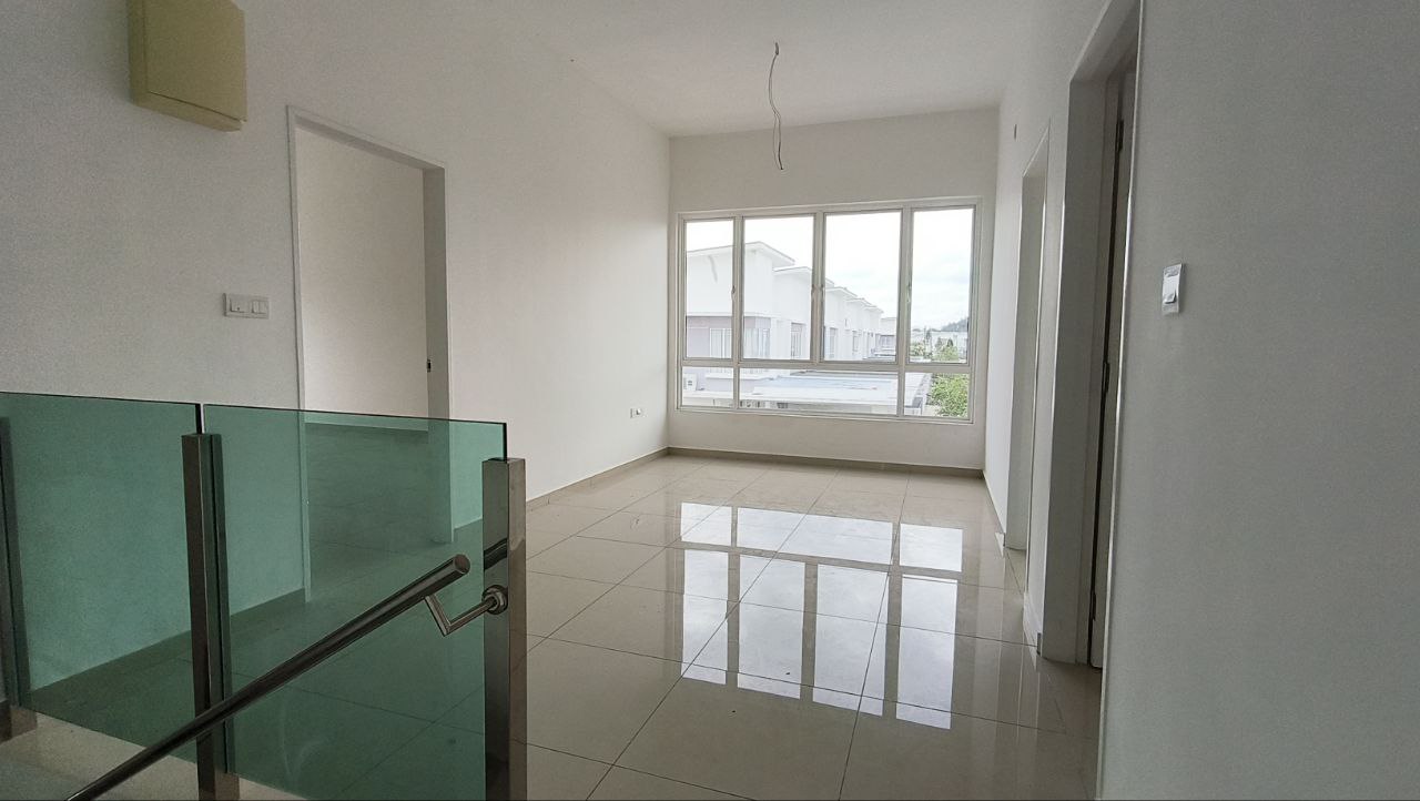 Double Storey Suriaman 3 for sale - photo 12