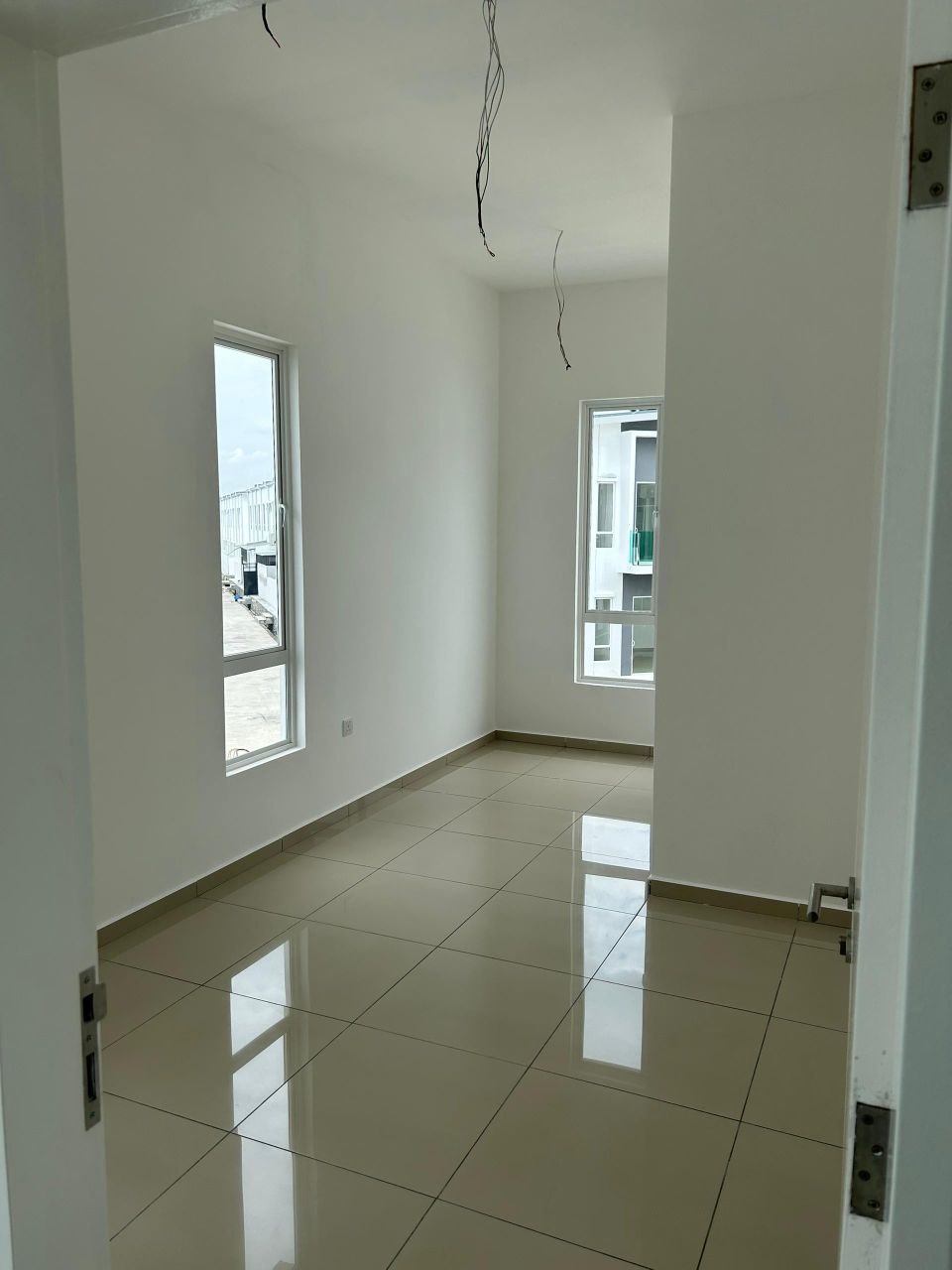 Double Storey Corner Lot Nusari Bayu for sale - photo 2