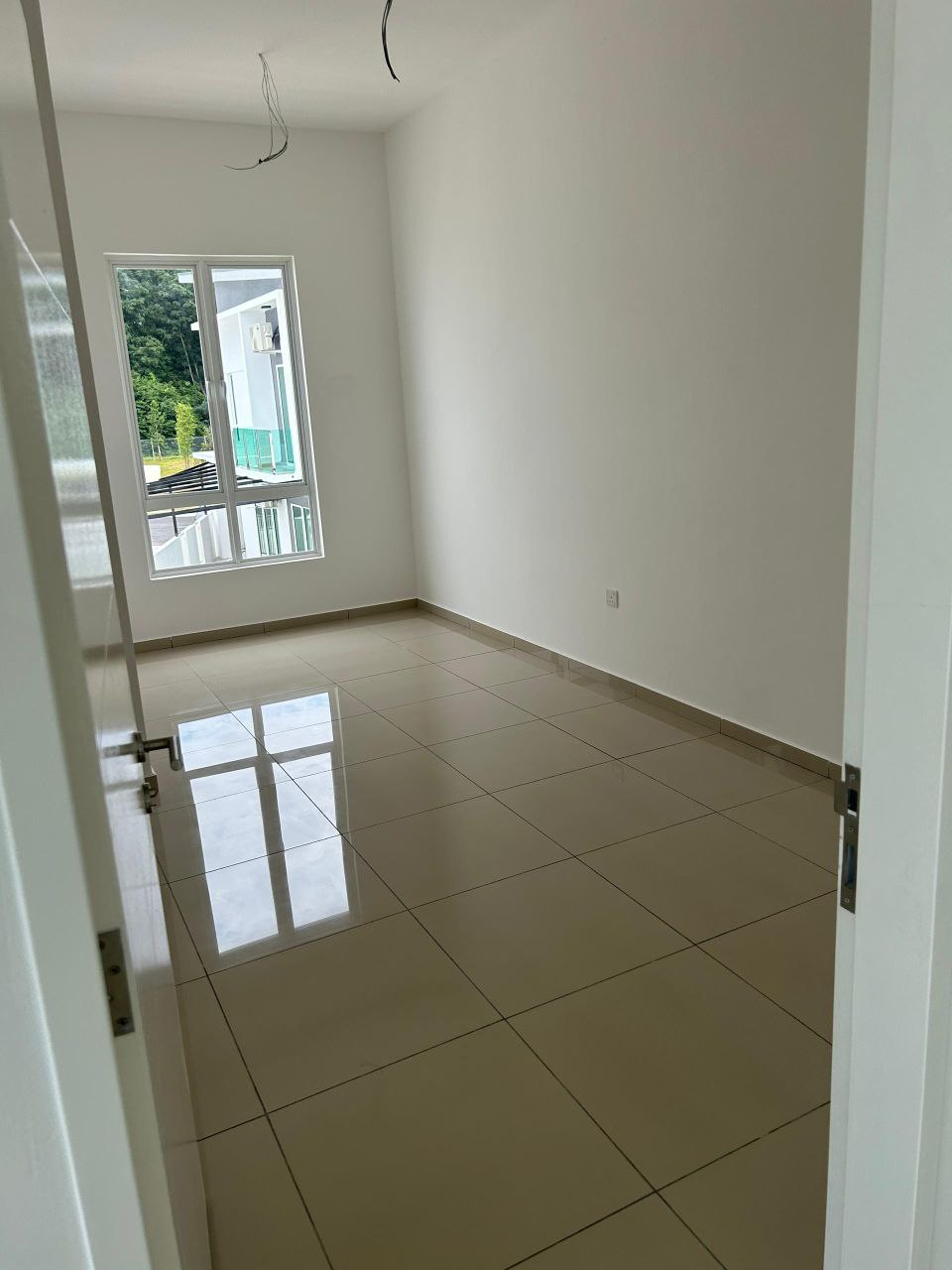 Double Storey Corner Lot Nusari Bayu for sale - photo 3