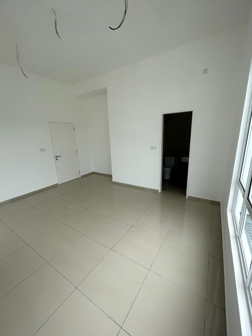 Double Storey Corner Lot Nusari Bayu for sale - photo 4