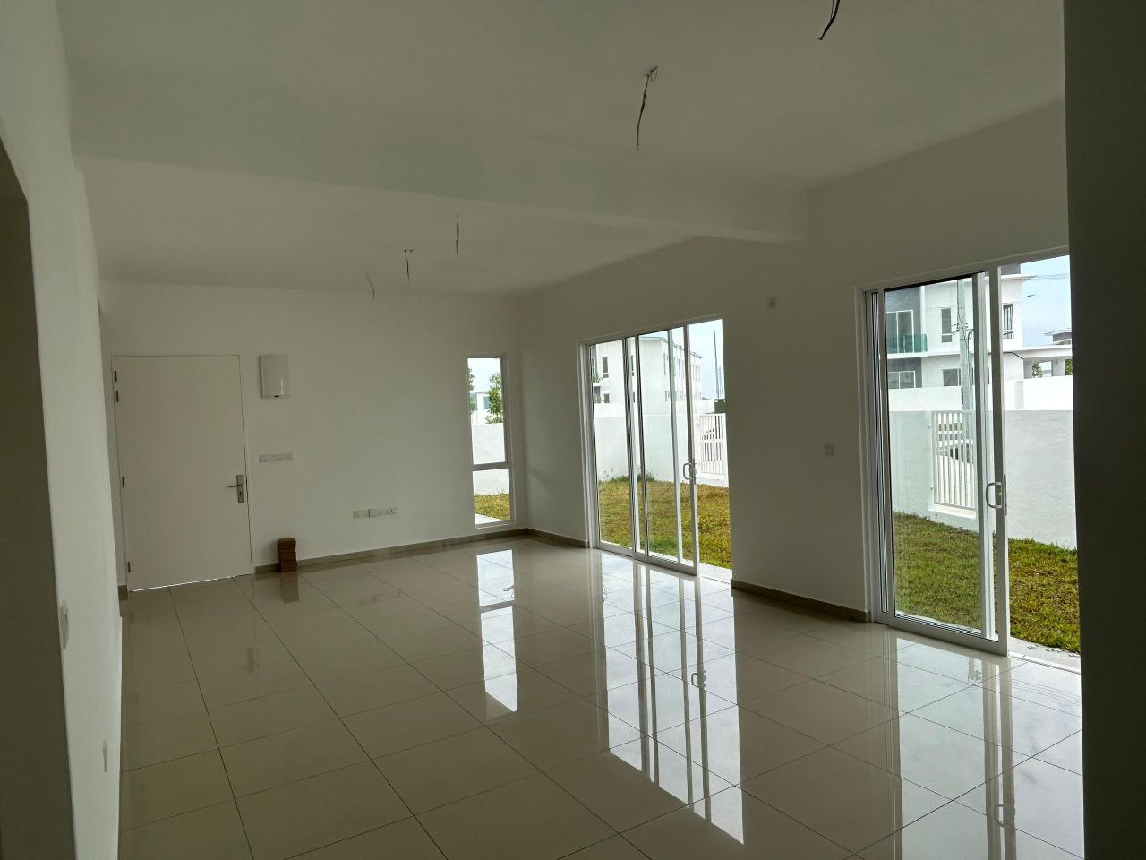 Double Storey Corner Lot Nusari Bayu for sale - photo 10