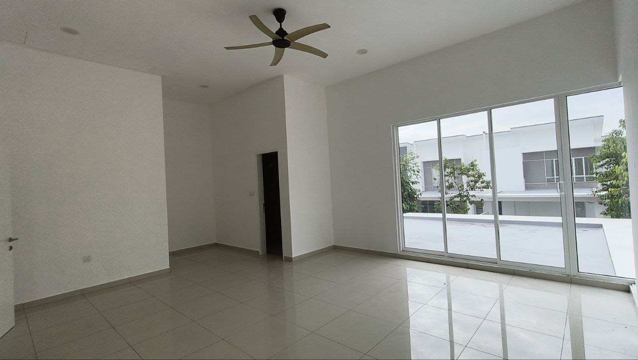 Corner Lot Double Storey Ara Sendayan for sale - photo 8