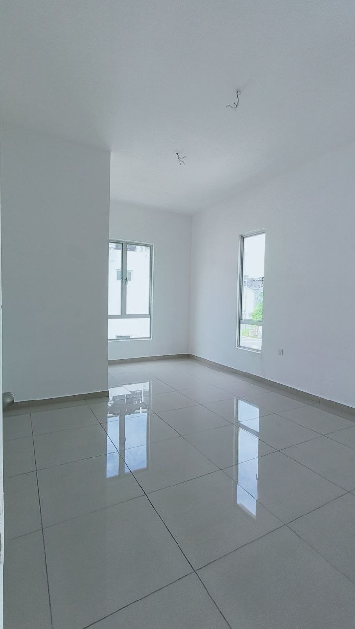 Corner Lot Double Storey Tiara Sendayan for sale - photo 5