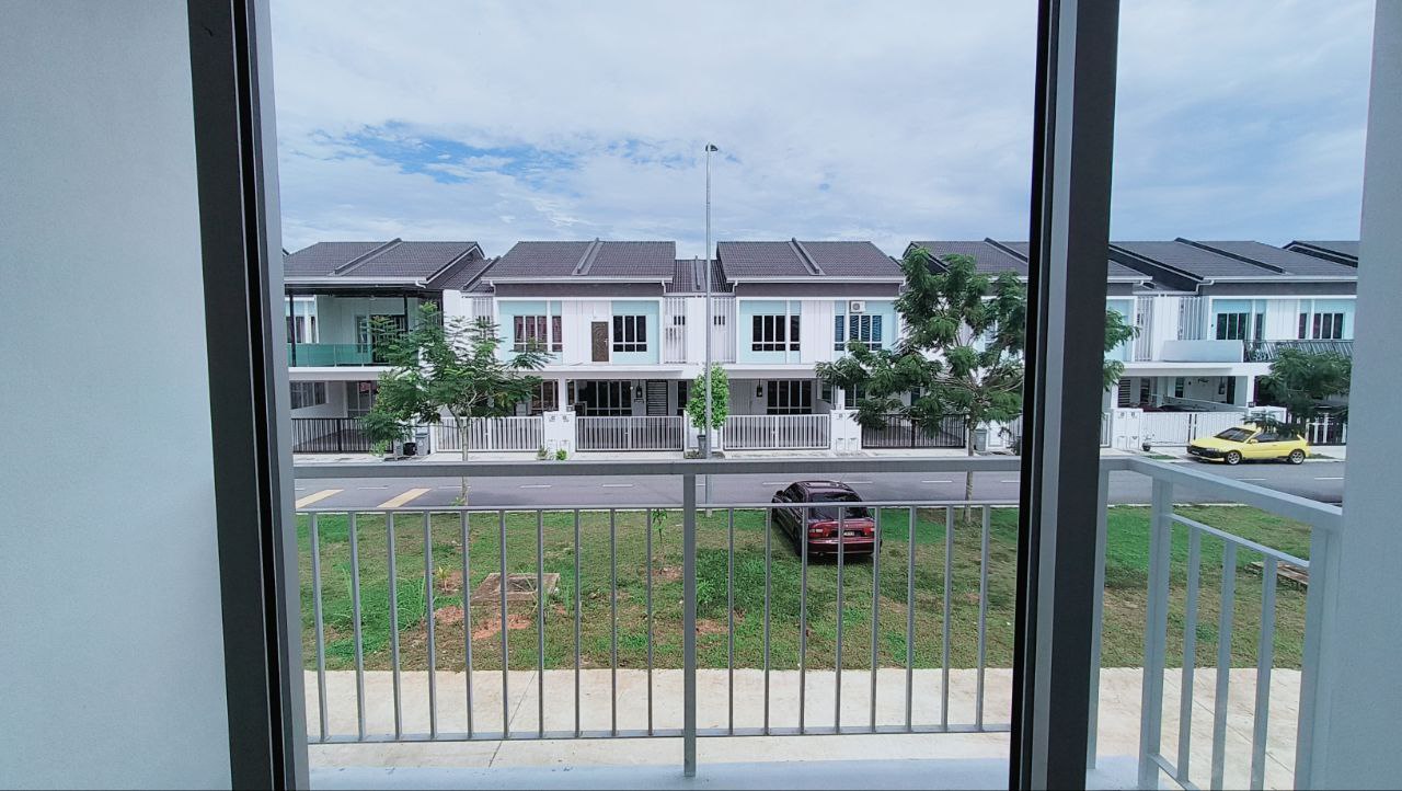 Corner Lot Double Storey Tiara Sendayan for sale - photo 9