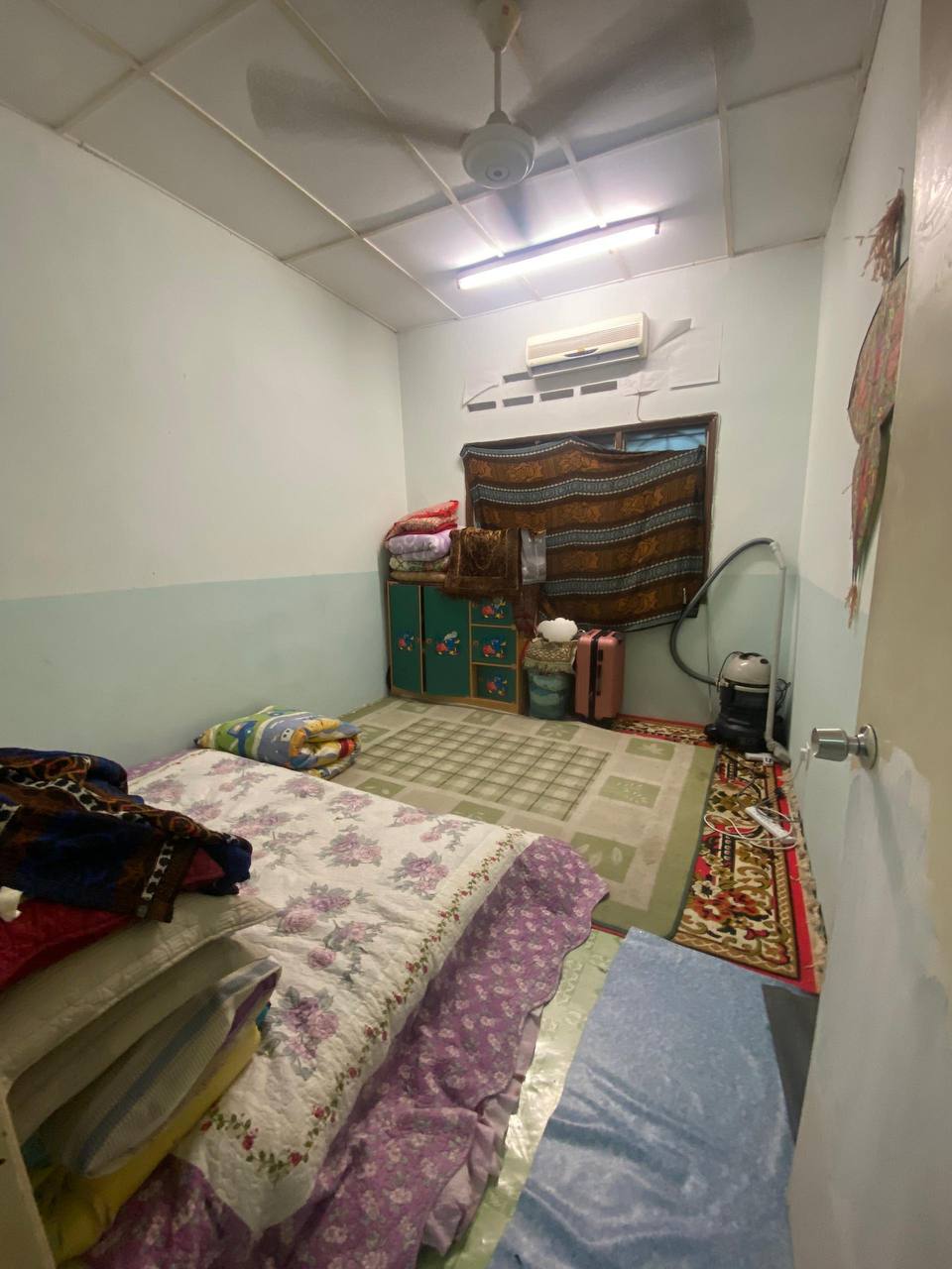Single Storey Terrace, Taman Saga Ampang - photo 9