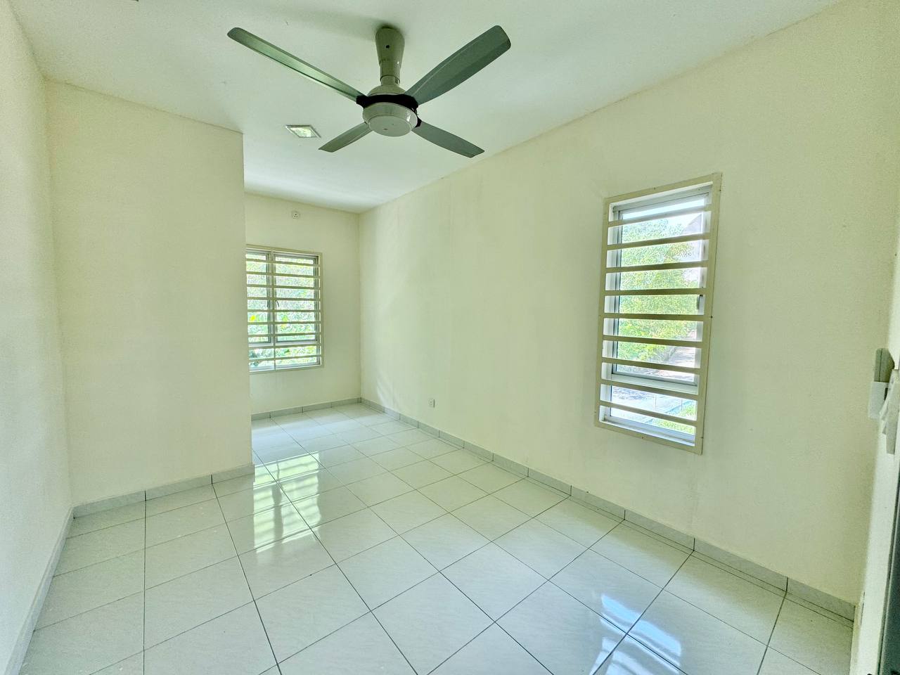 CORNER LOT Double Storey Laman Orkid Nilai Impian - photo 9
