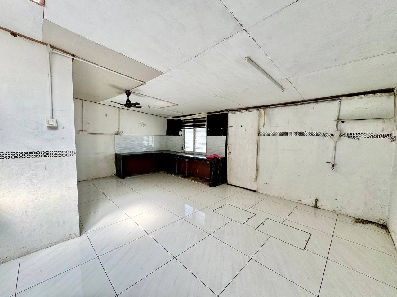 Single Storey Terrace, Taman Jugra Jaya Banting - photo 7