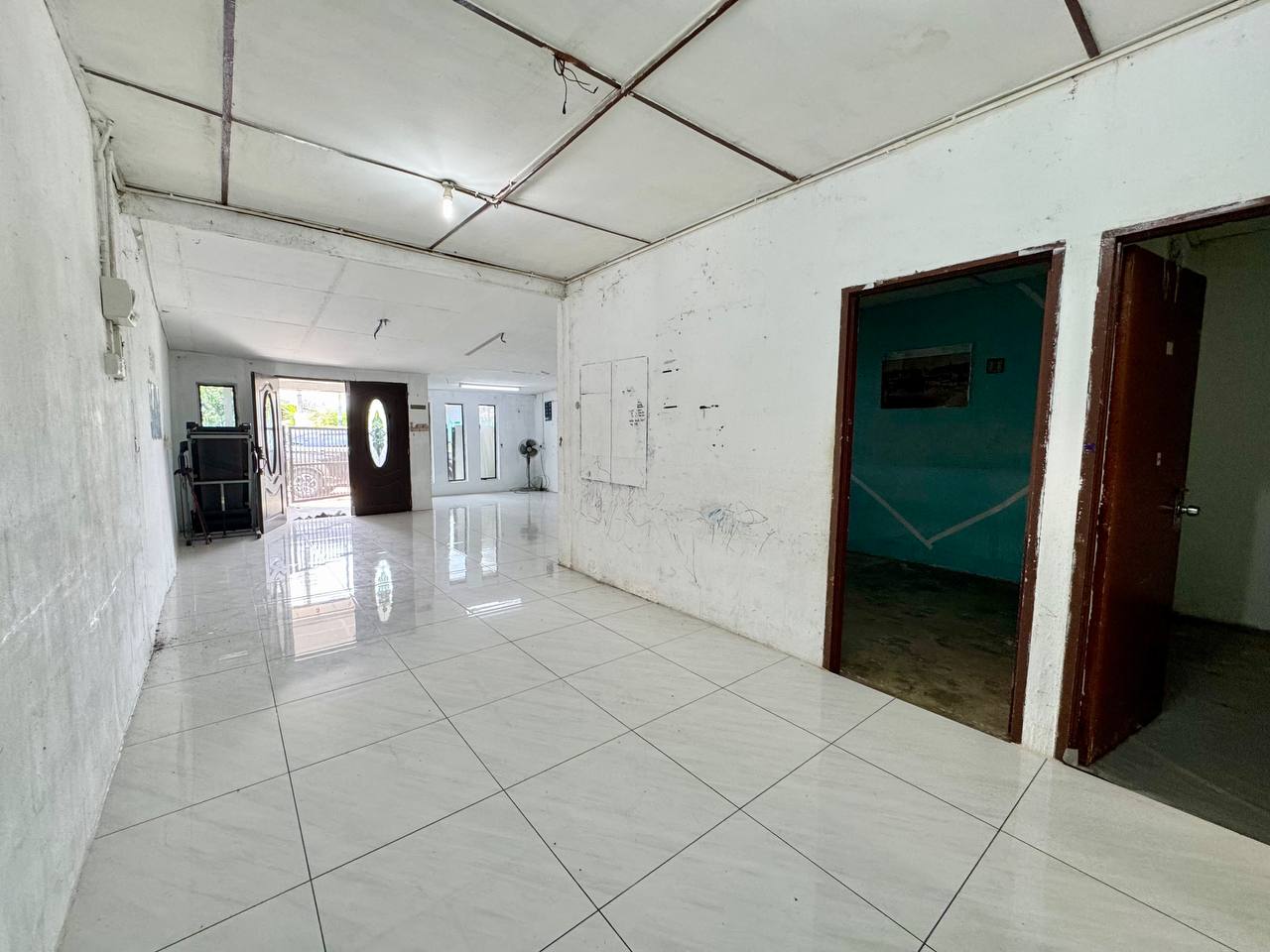 Single Storey Terrace, Taman Jugra Jaya Banting - photo 8