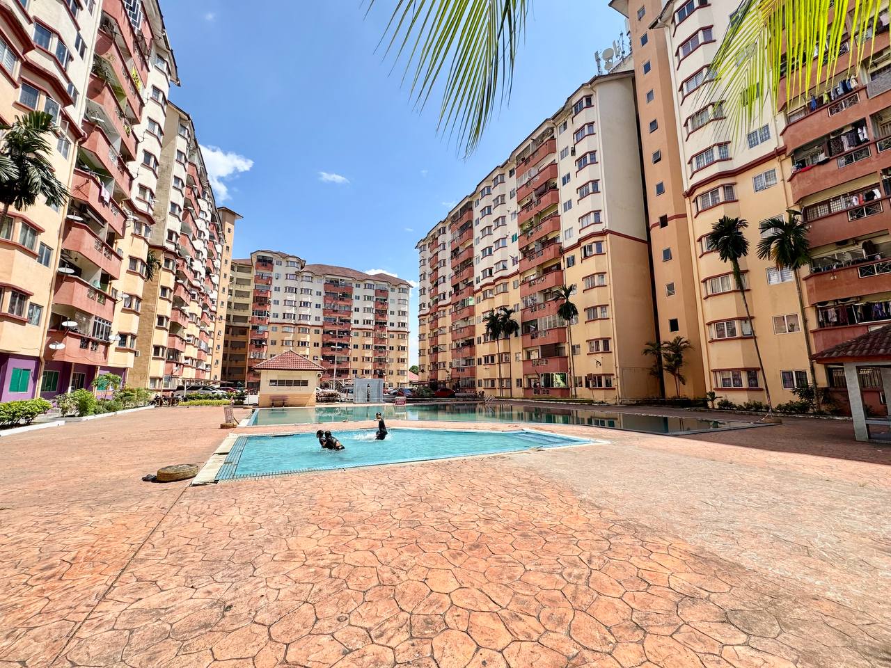 Amazing Heights Apar ...