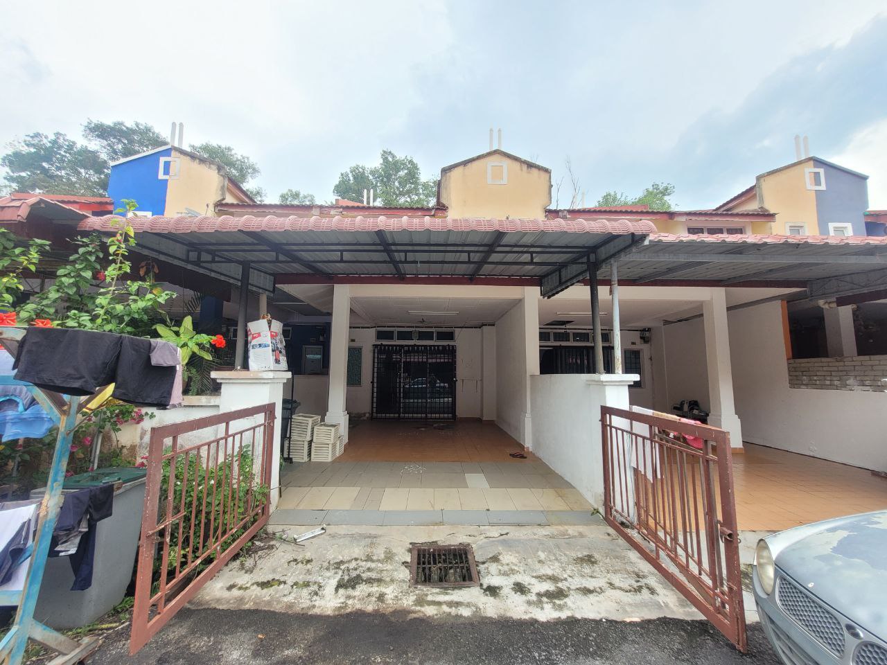 2 Storey Terrace Ban ...