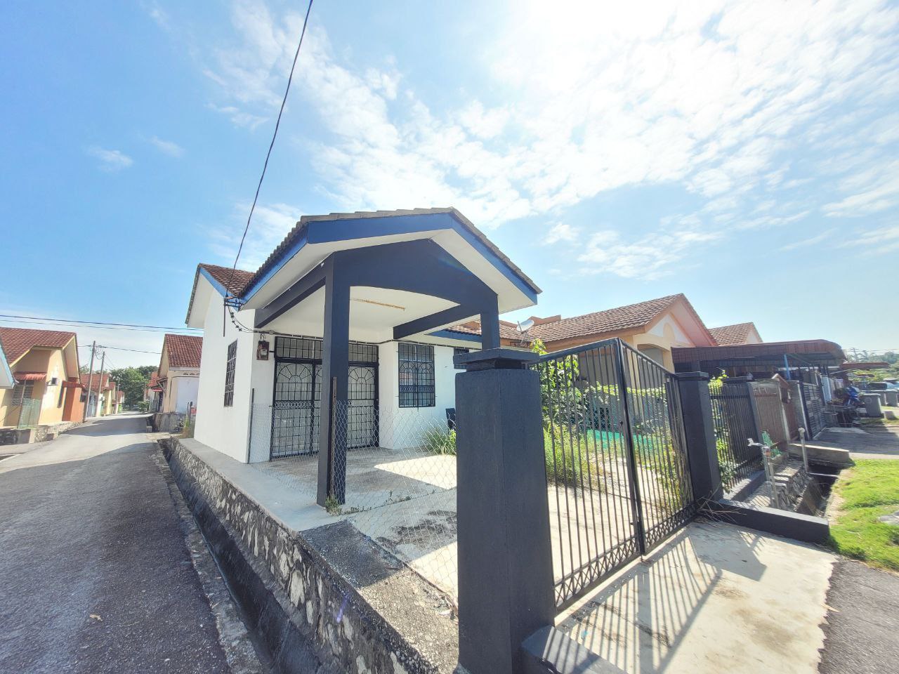 1 Storey Terrace Taman Politeknik, Port Dickson - photo 2