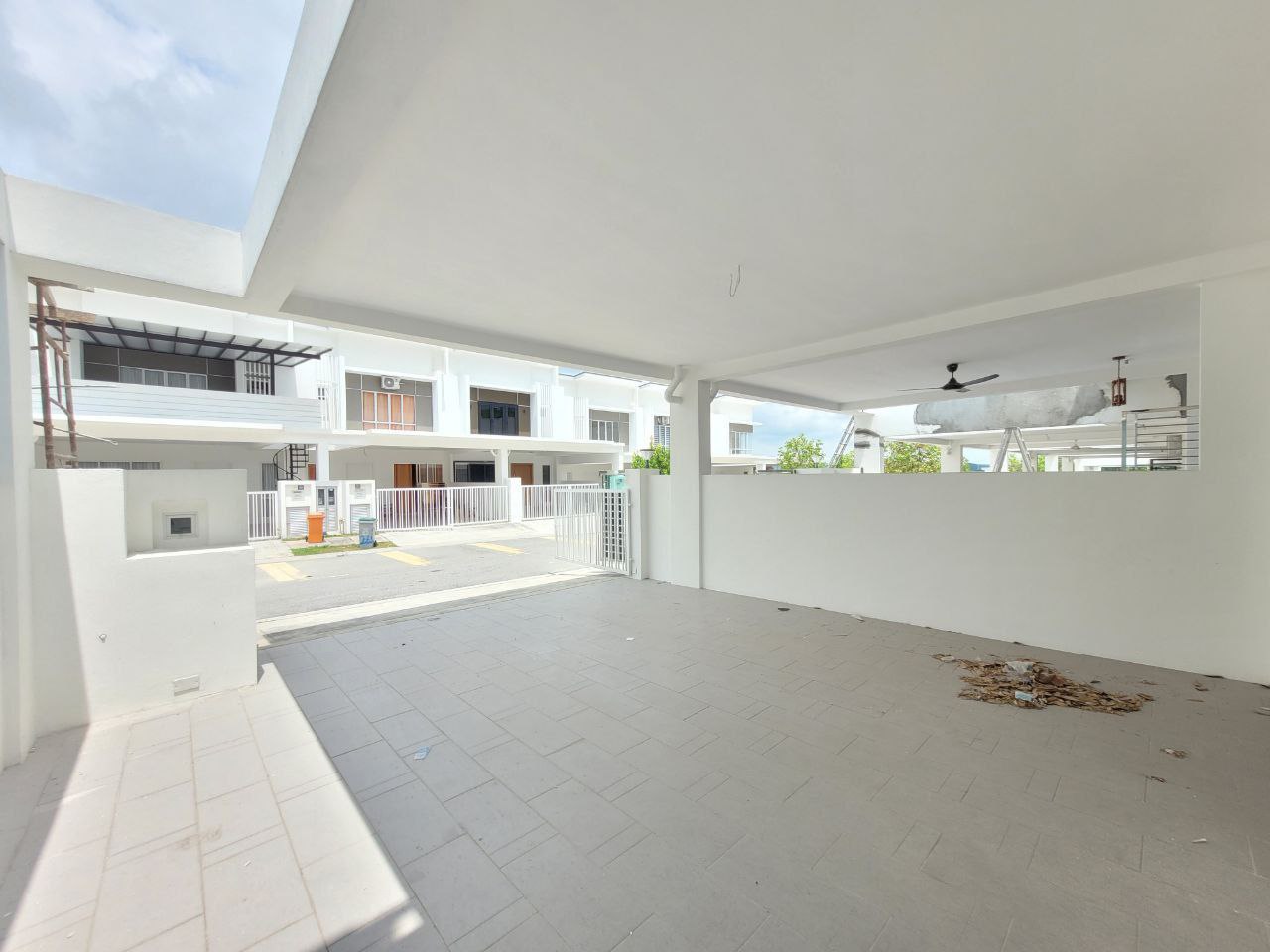 2 Storey Terrace Cadena Ara Sendayan - photo 11