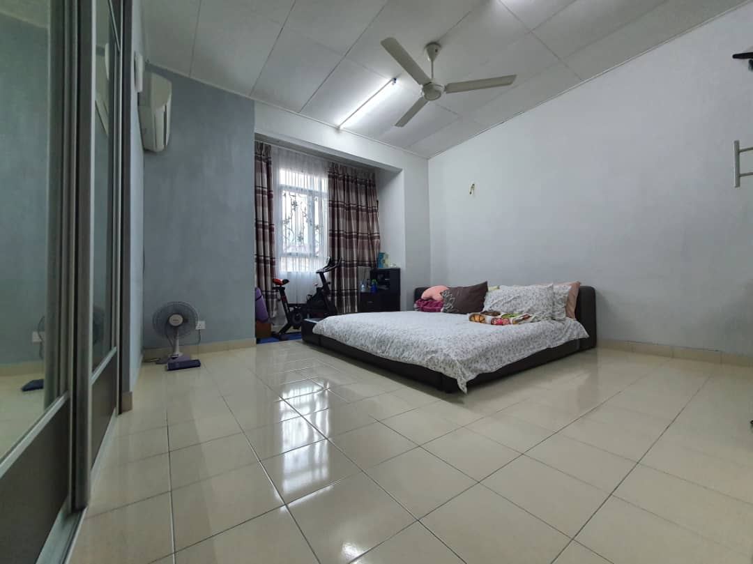 RENOVATED 2 Storey Terrace Taman Pelangi Semenyih - photo 2