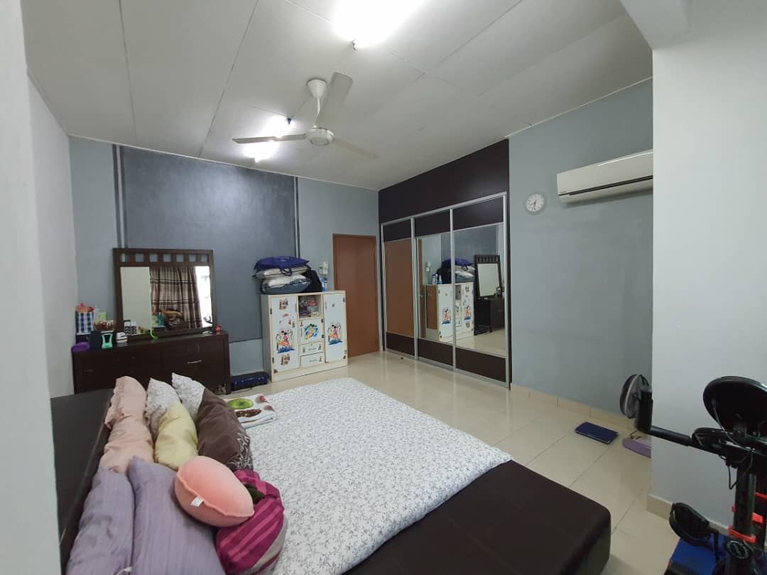 RENOVATED 2 Storey Terrace Taman Pelangi Semenyih - photo 7