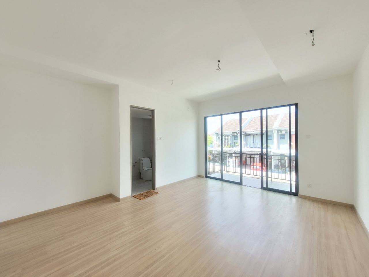 Double Storey Terrace Diamond City, Semenyih - photo 4