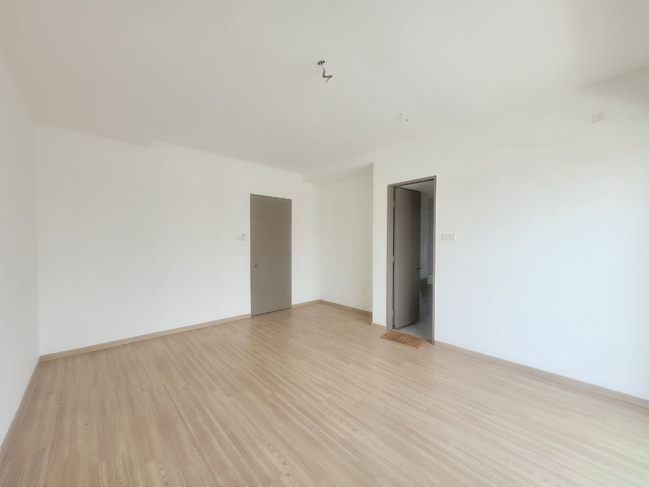 Double Storey Terrace Diamond City, Semenyih - photo 5