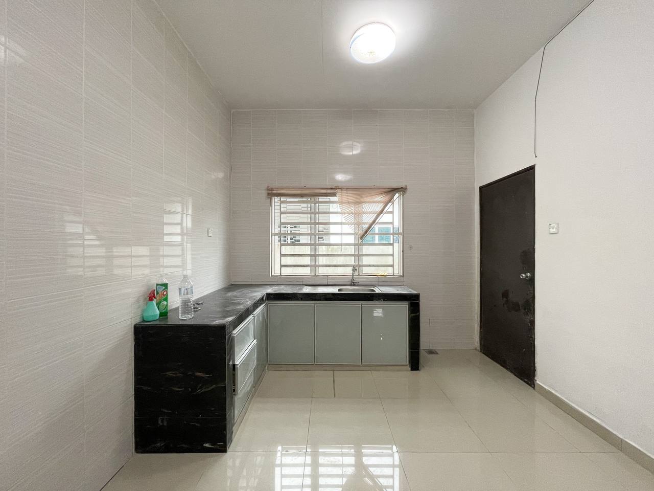 1 Storey Taman Lestari Mewah Dengkil Renovated - photo 6