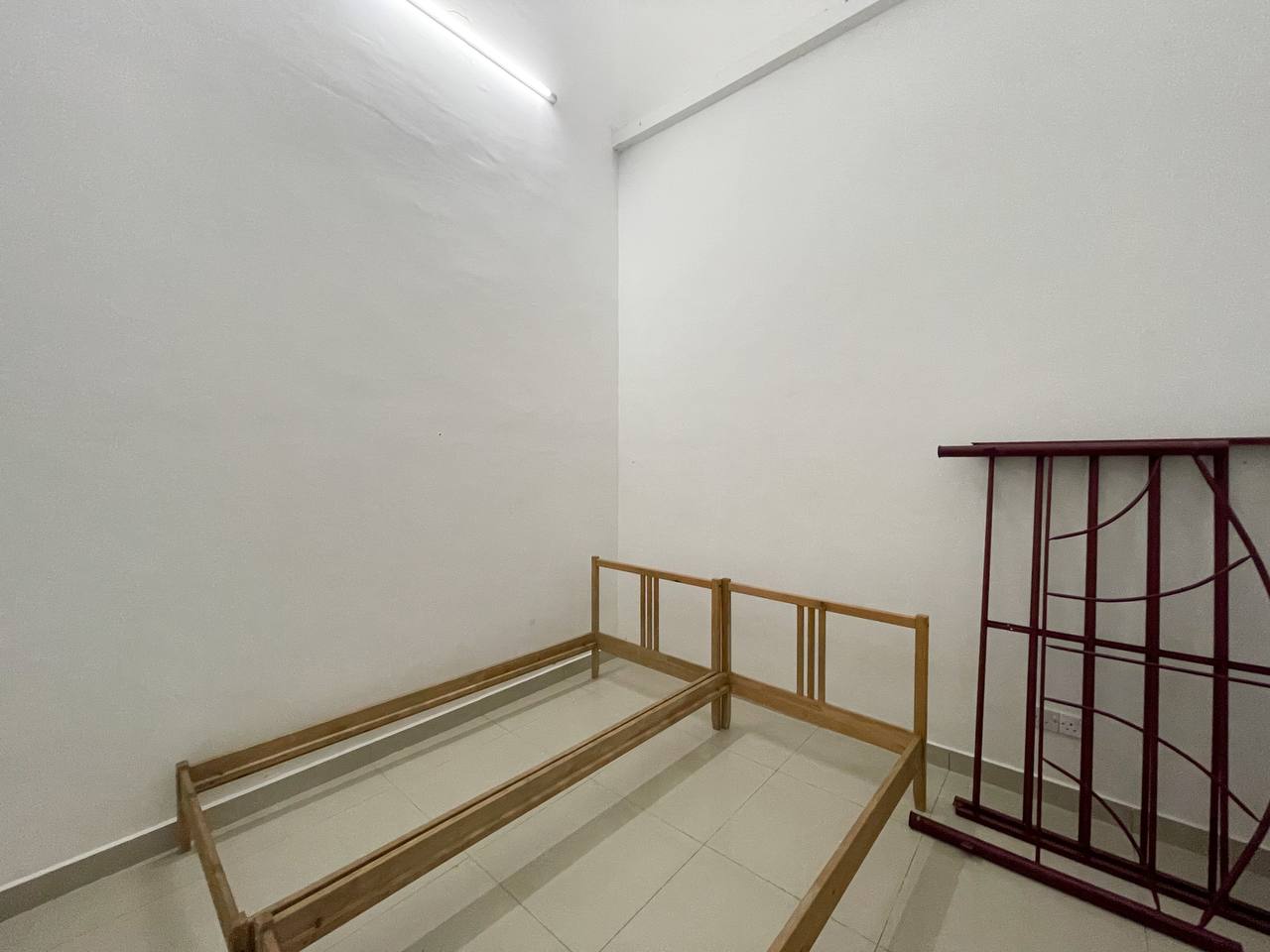 1 Storey Taman Lestari Mewah Dengkil Renovated - photo 9